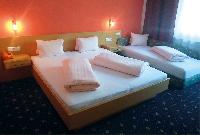 Ausztria - Tirol - Zillertal Arena, 3000, Fügen - Hochfügen - Hotel Hubertus